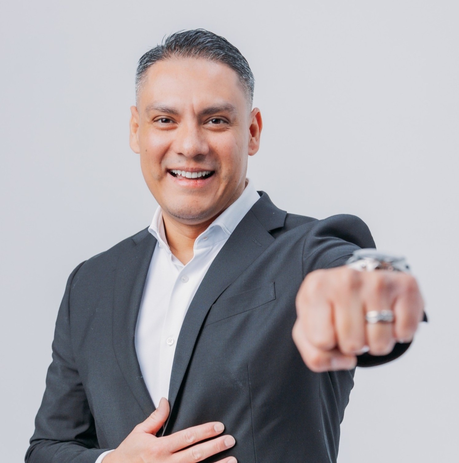 Jorge Montoya headshot